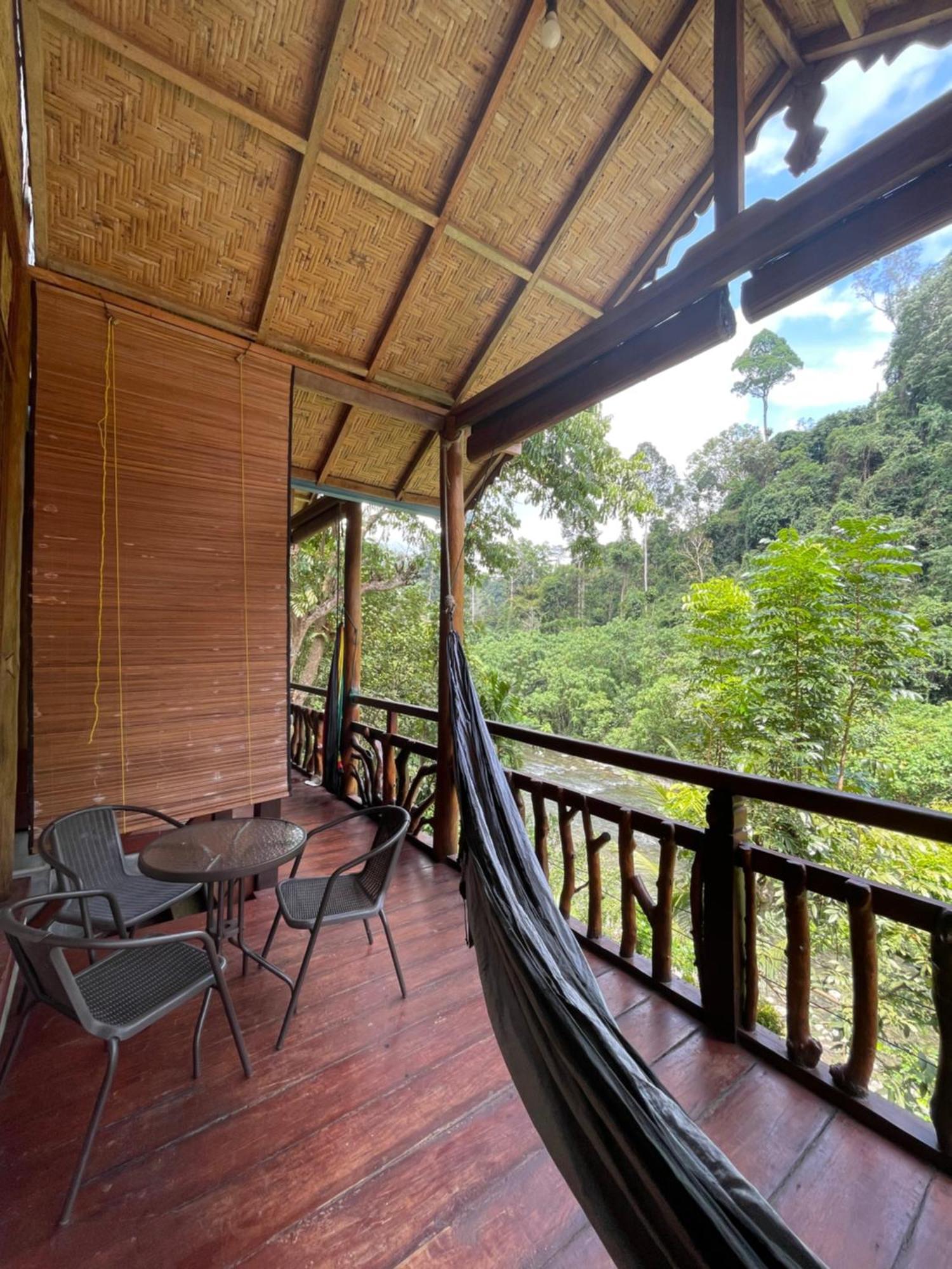 Kupu Kupu Garden Guest House & Cafe Bukit Lawang Eksteriør bilde