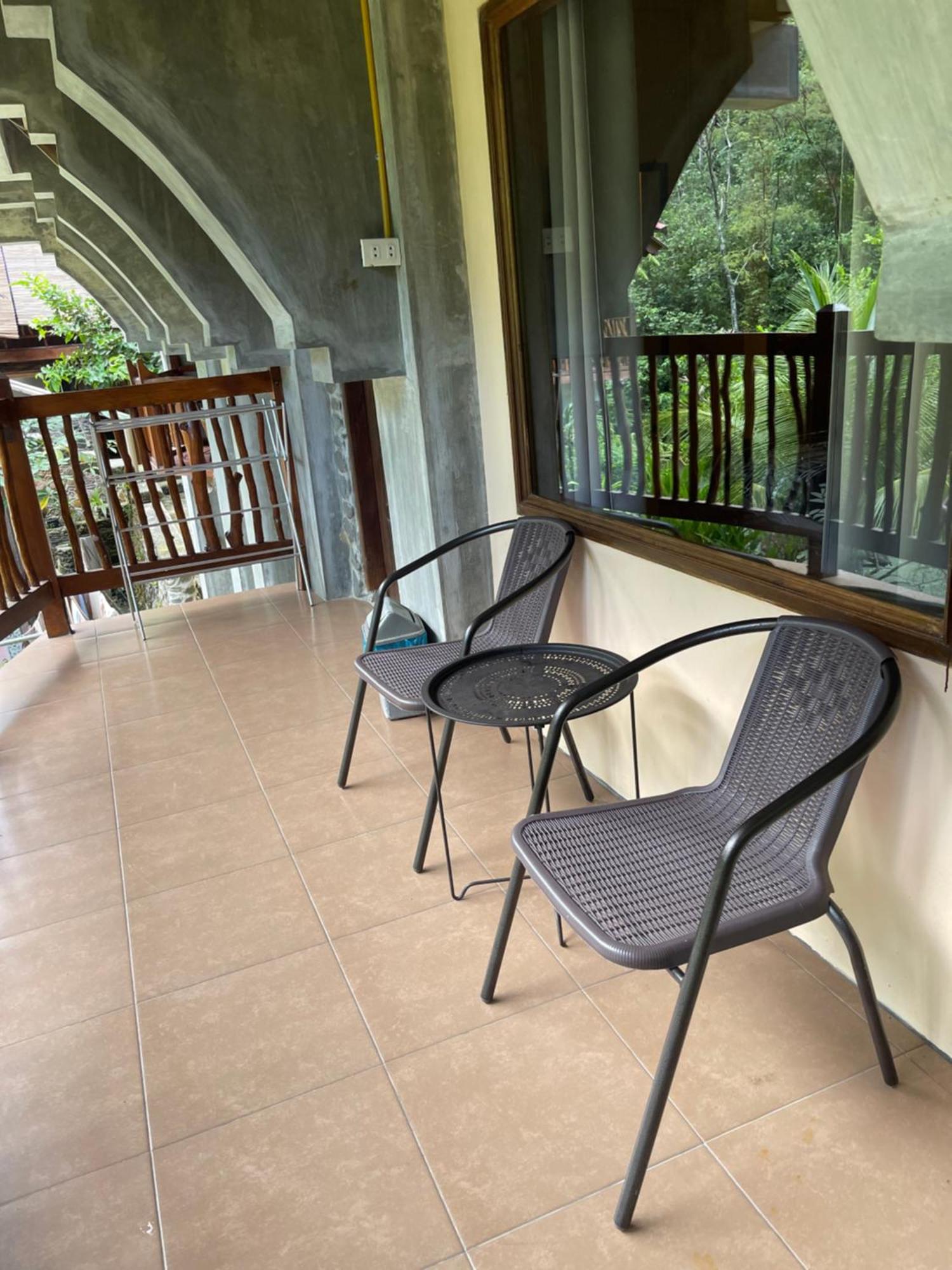 Kupu Kupu Garden Guest House & Cafe Bukit Lawang Eksteriør bilde