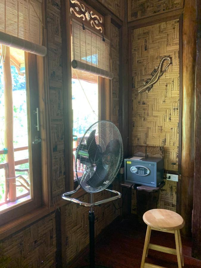 Kupu Kupu Garden Guest House & Cafe Bukit Lawang Eksteriør bilde